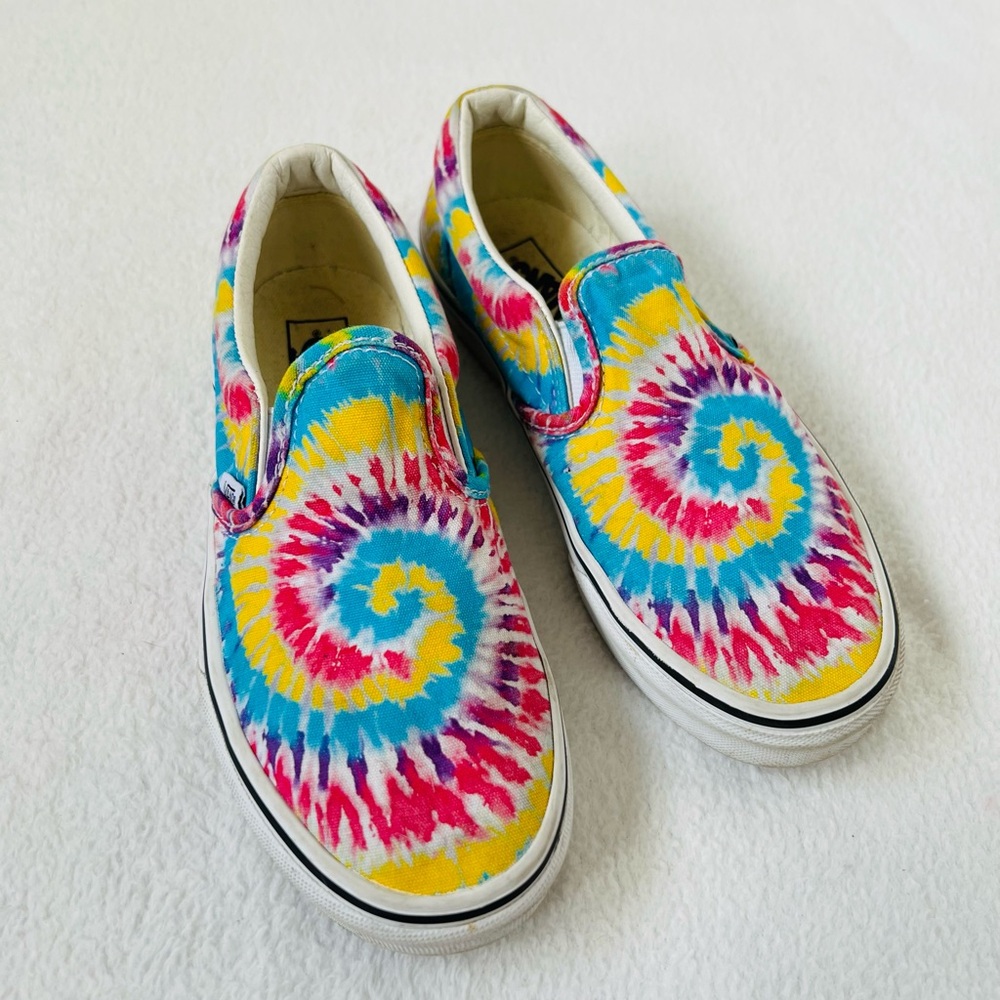 Vans Tie Dye Slip On Sneakers Kids Size 3 Rainbow Skate Shoes